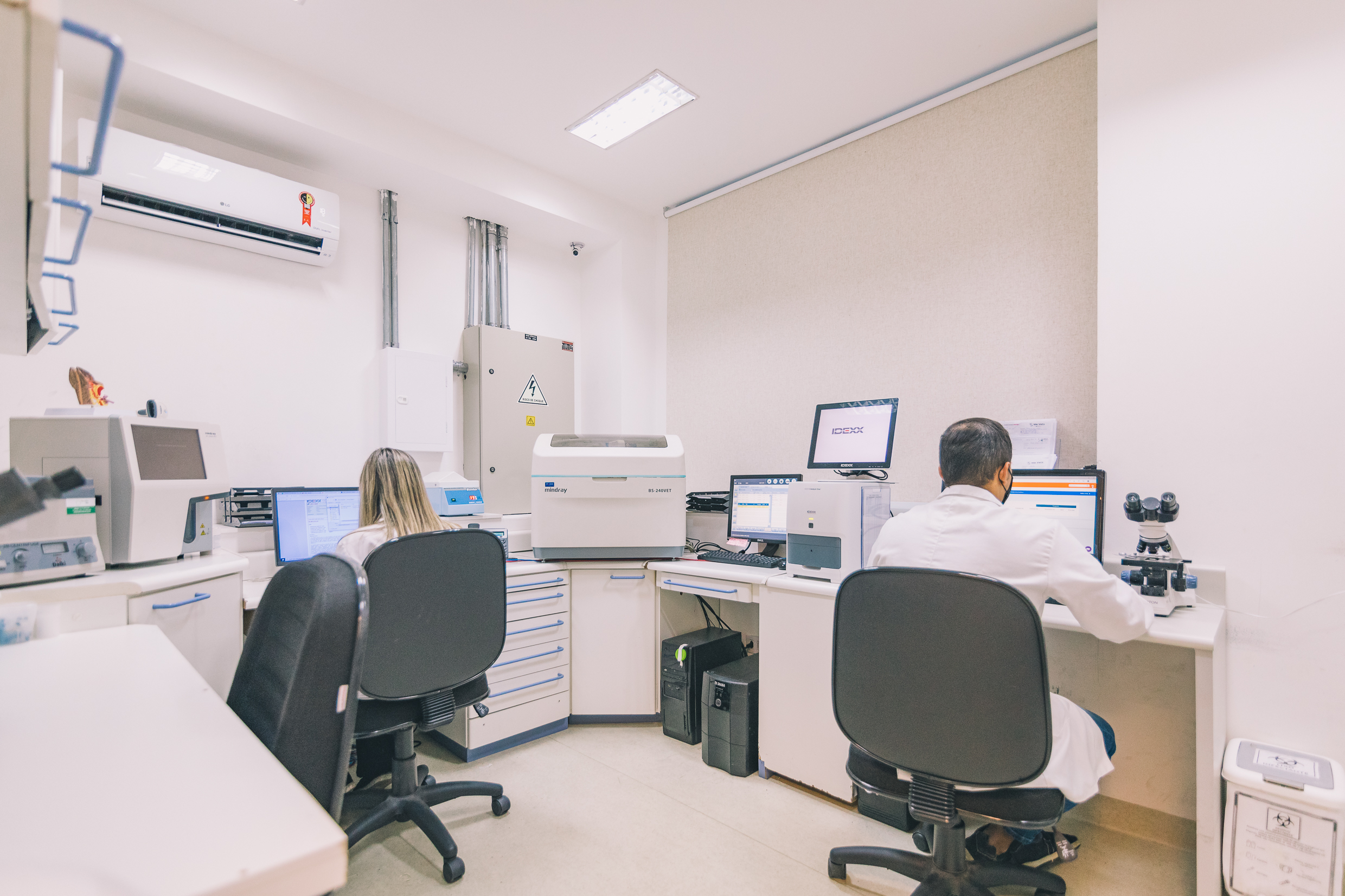 exames laboratoriais